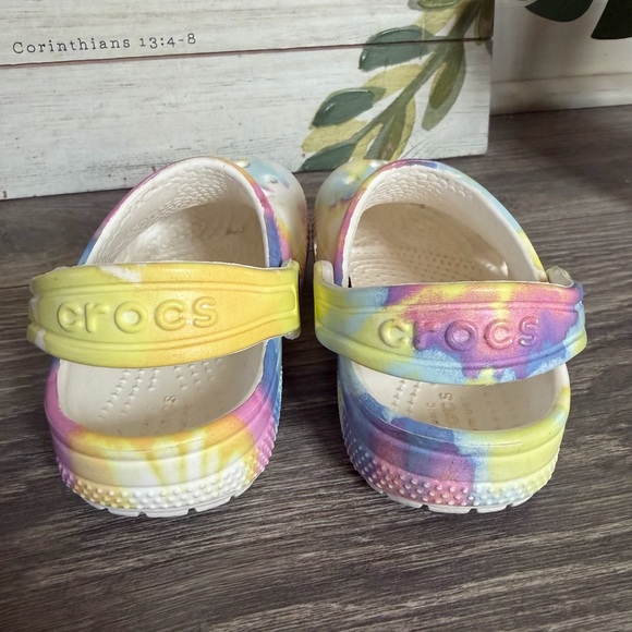Crocs Kids Rainbow Pink Blue & Yellow Tie Dye Slip On Shoes. Size C 7. - Picture 6 of 9